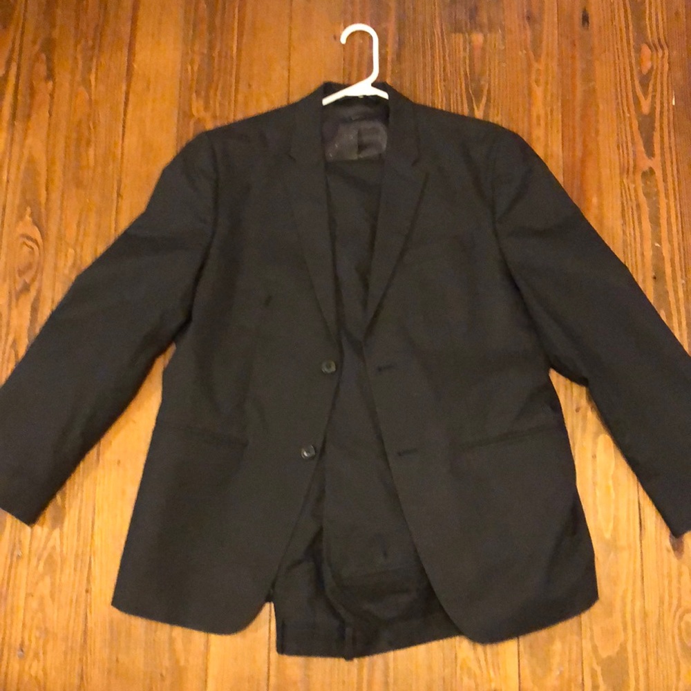 Perry Ellis modern fit suit 42S